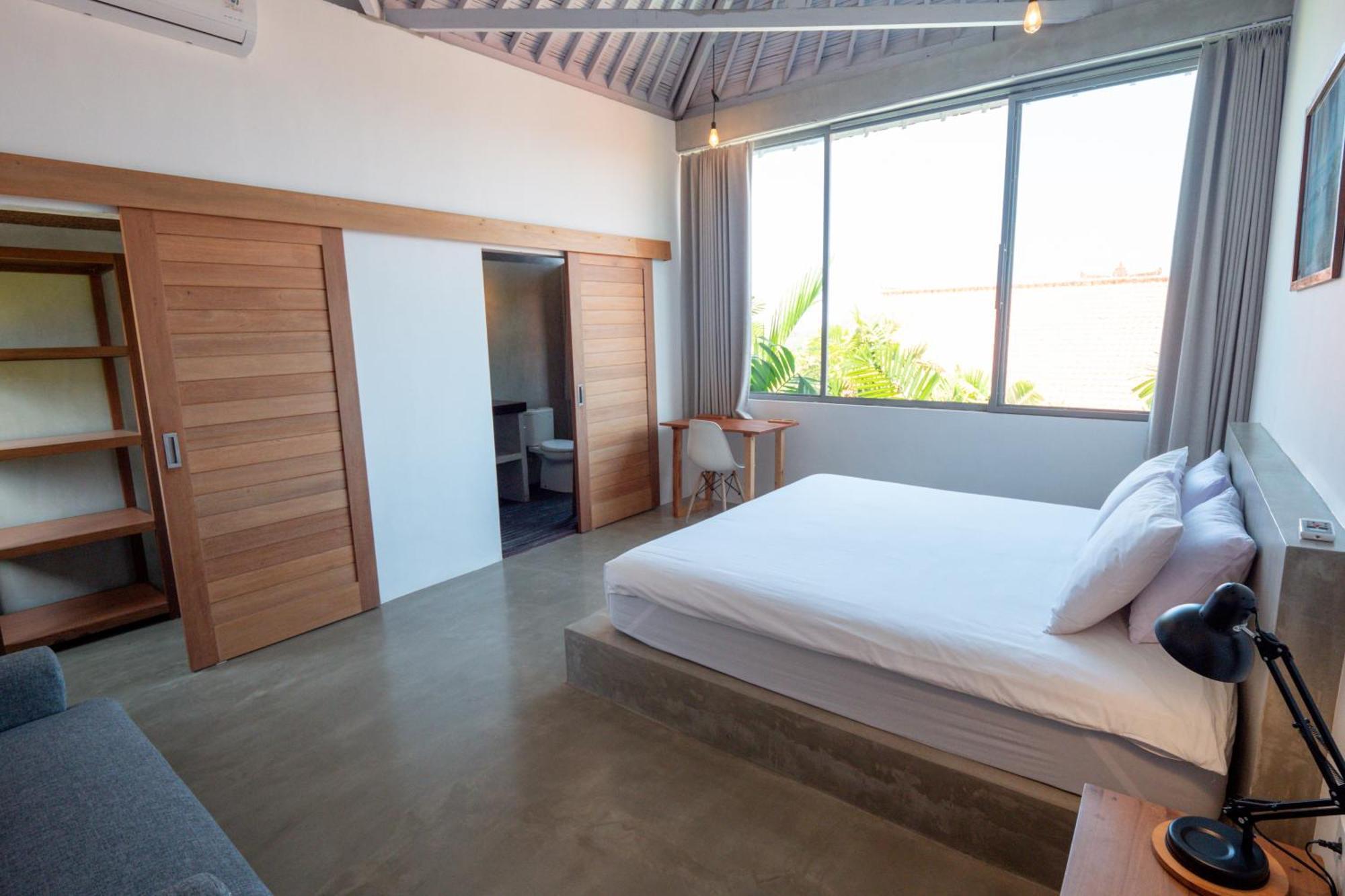 007 Surfhouse Bali Hotel อูงาซัน ภายนอก รูปภาพ