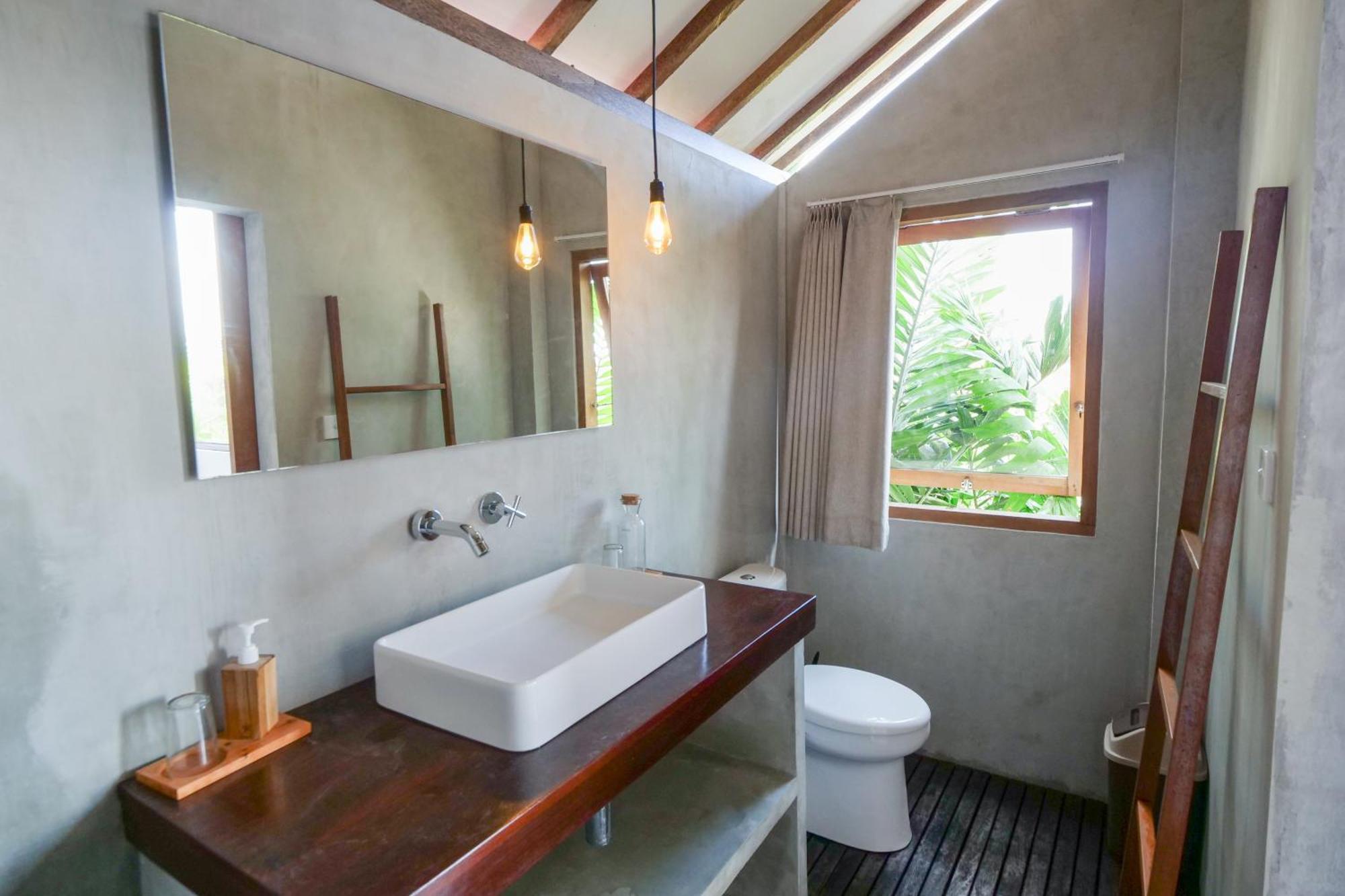 007 Surfhouse Bali Hotel อูงาซัน ภายนอก รูปภาพ