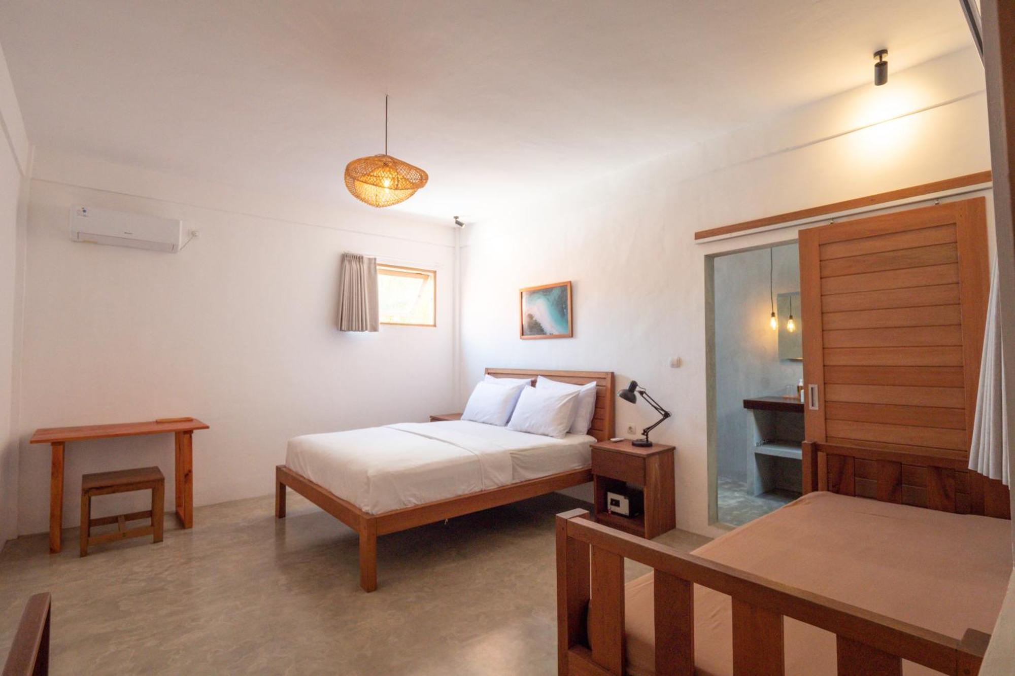 007 Surfhouse Bali Hotel อูงาซัน ภายนอก รูปภาพ
